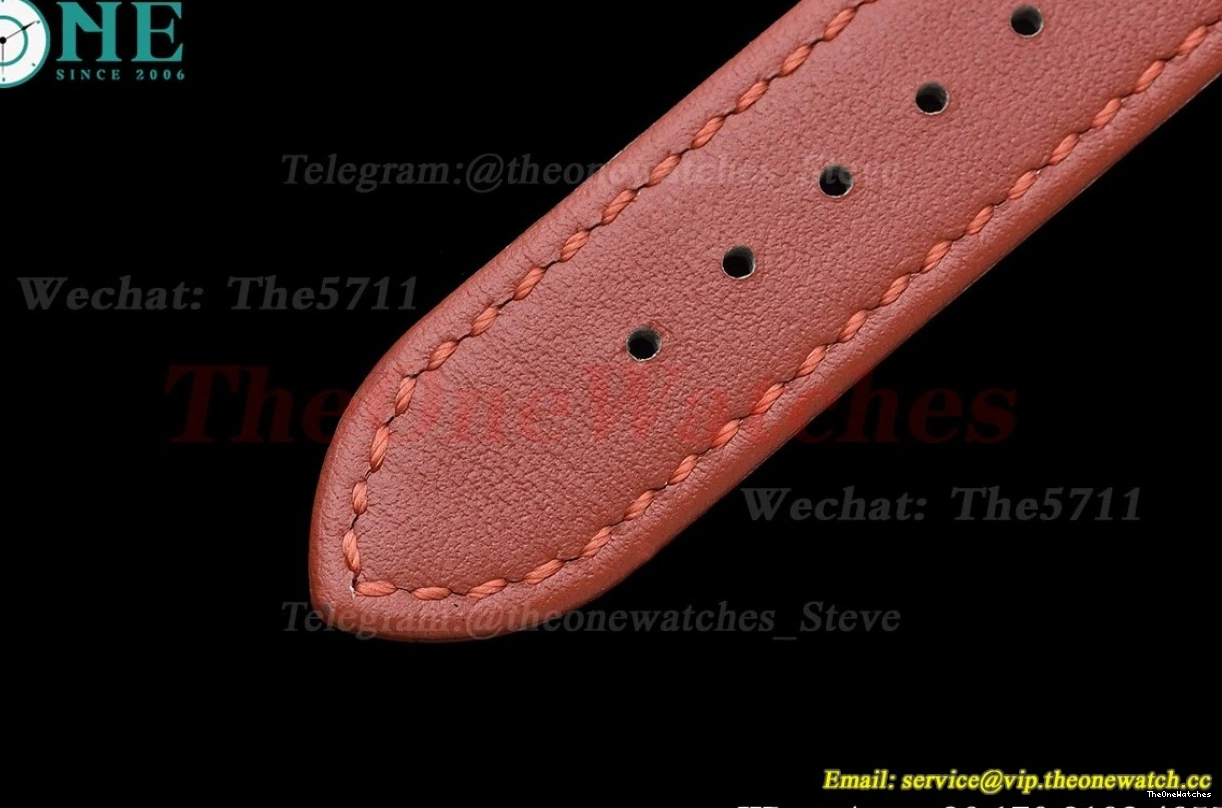 Tank Strap Quartz K11F On Red Leather White Must dial Small 0404